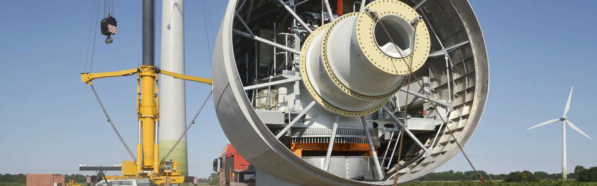 Assemblage d'une nacelle d'éolienne (Hub). Air Liquide dispose des solutions gaz pour l'assemblage, le traitement thermique des engrenages, le soudage et la découpe.