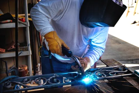 Corte e soldadura - Artesãos e empresas