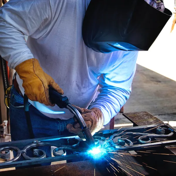 Corte e soldadura - Artesãos e empresas